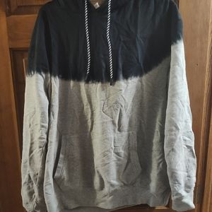 Boys NWOT large hooded sweatshirt